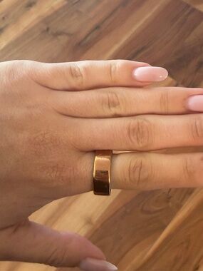 Oura Ring 4 Rose Gold Size 7 + Charger
